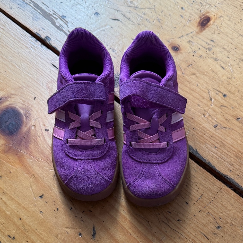 adidas Kids Sneakers in Vibrant Purple